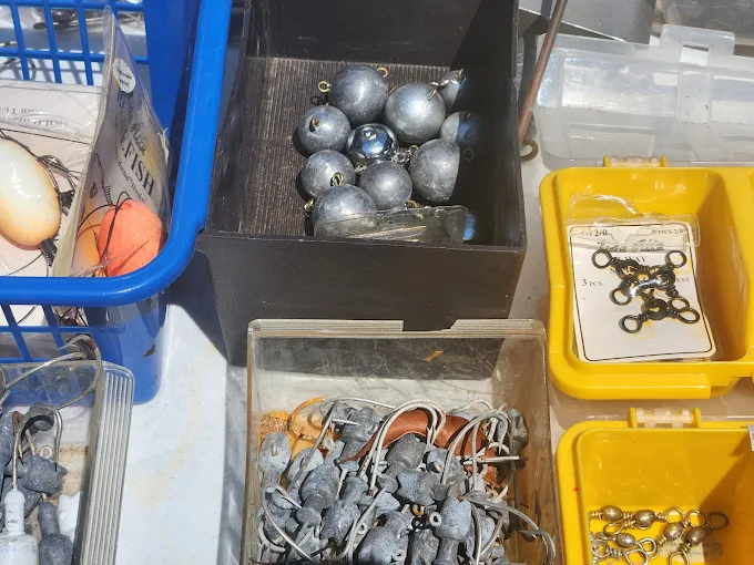 Sinkers & terminal tackle